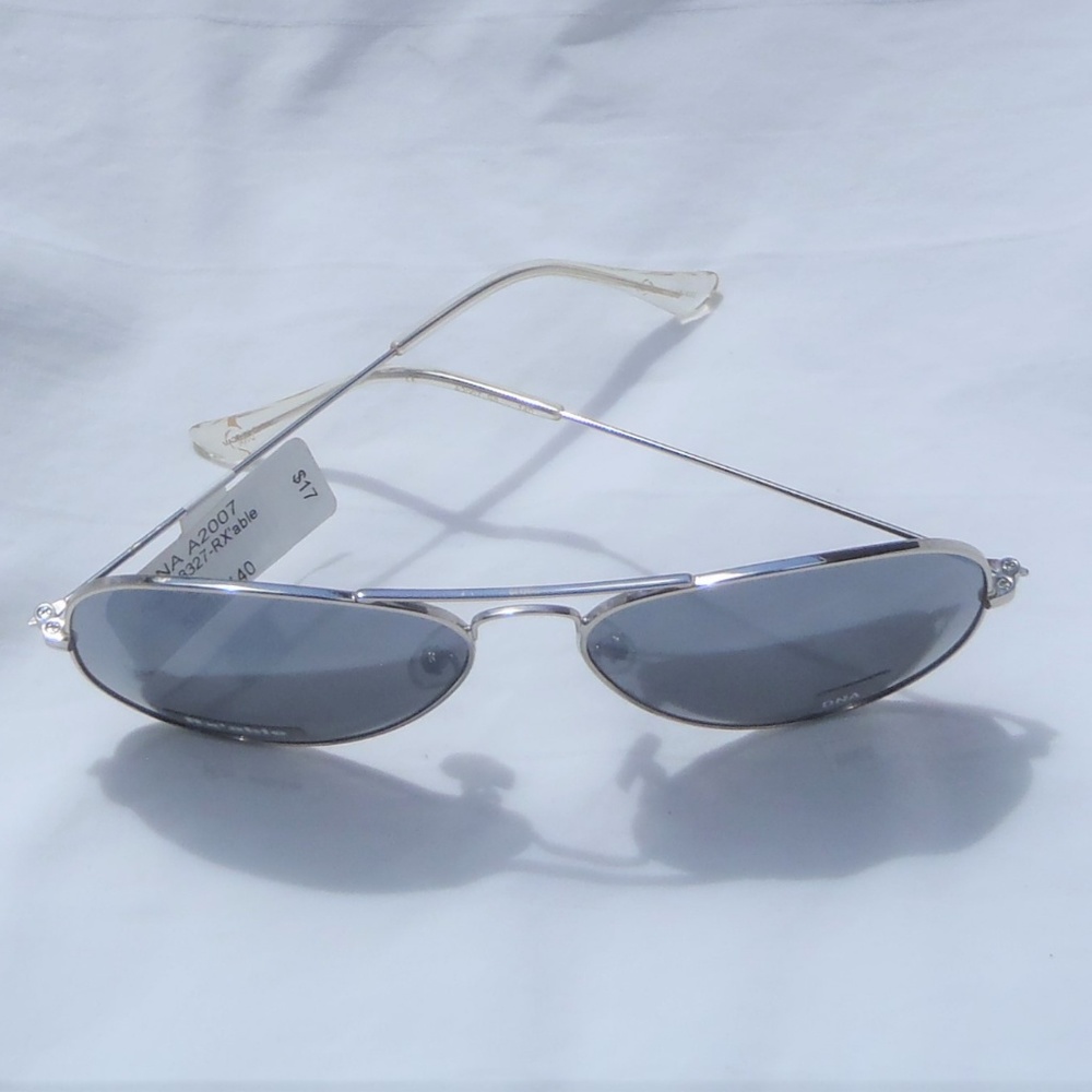 🦋 3/$15 - DNA Sunglasses - Picture 2 of 8